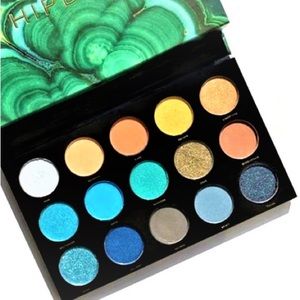 NWT Hipdot Palette - Cenot